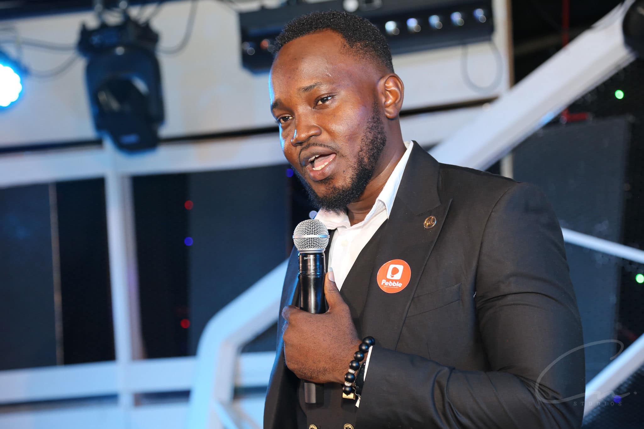 OB Amponsah hosts Ghanaian by Card in December